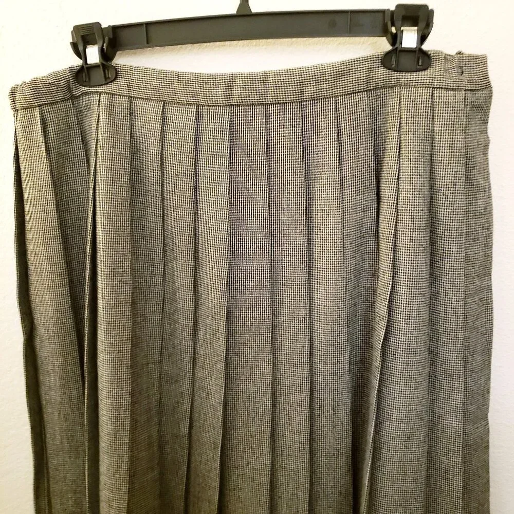 Vintage Evan Picone Wool Blend* Plaid Pleated  A-Line Midi Skirt Size L* EUC